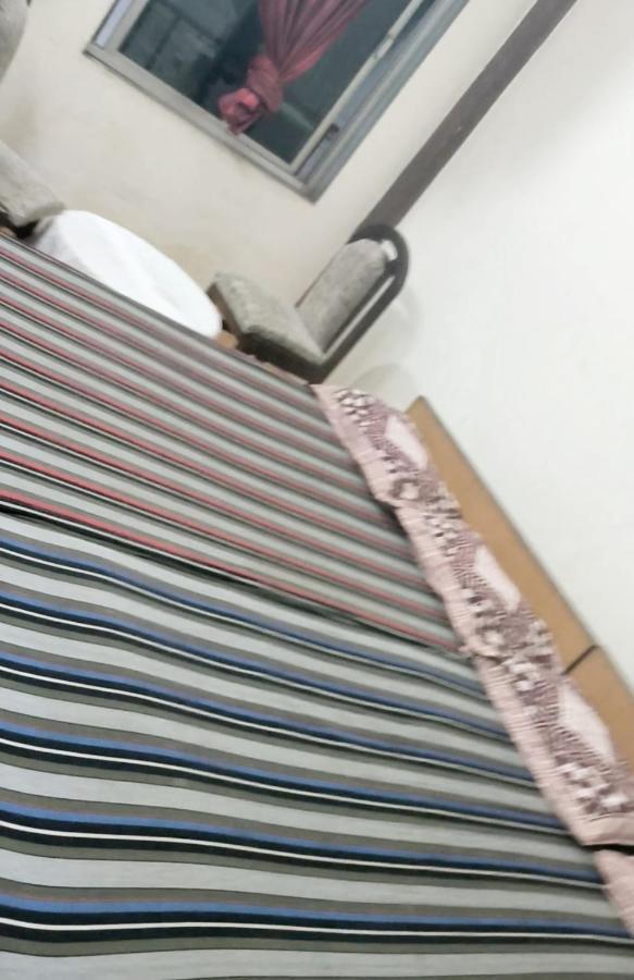 Gandhi Ganaga Guest House Varanasi Exterior photo